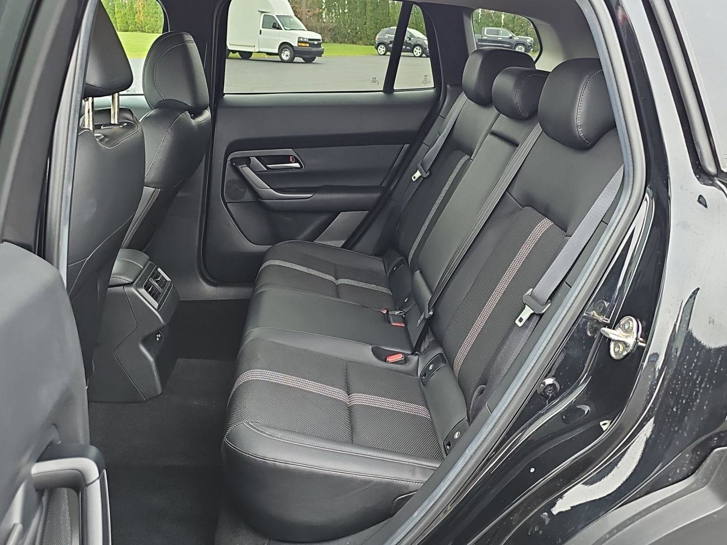 Used 2025 MAZDA CX-50 AWD 2.5 S w/ Preferred Package image 24