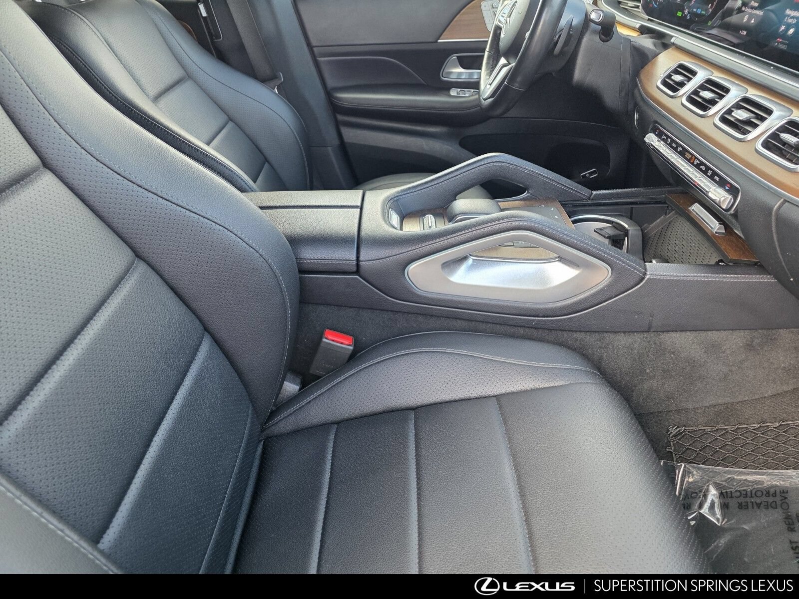 Used 2021 Mercedes-Benz GLS 450 4MATIC image 32