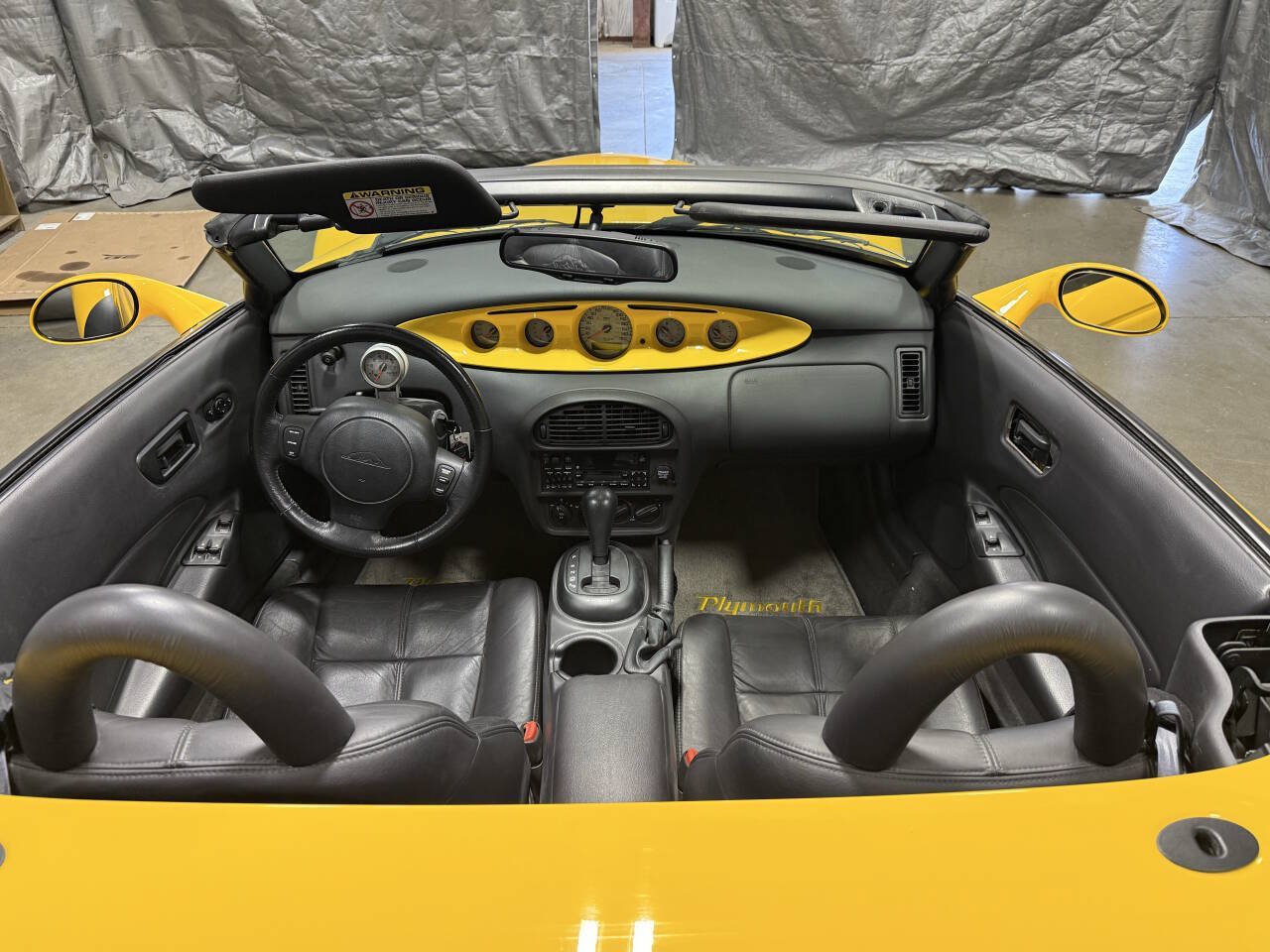 Used 1999 Plymouth Prowler RWD image 18