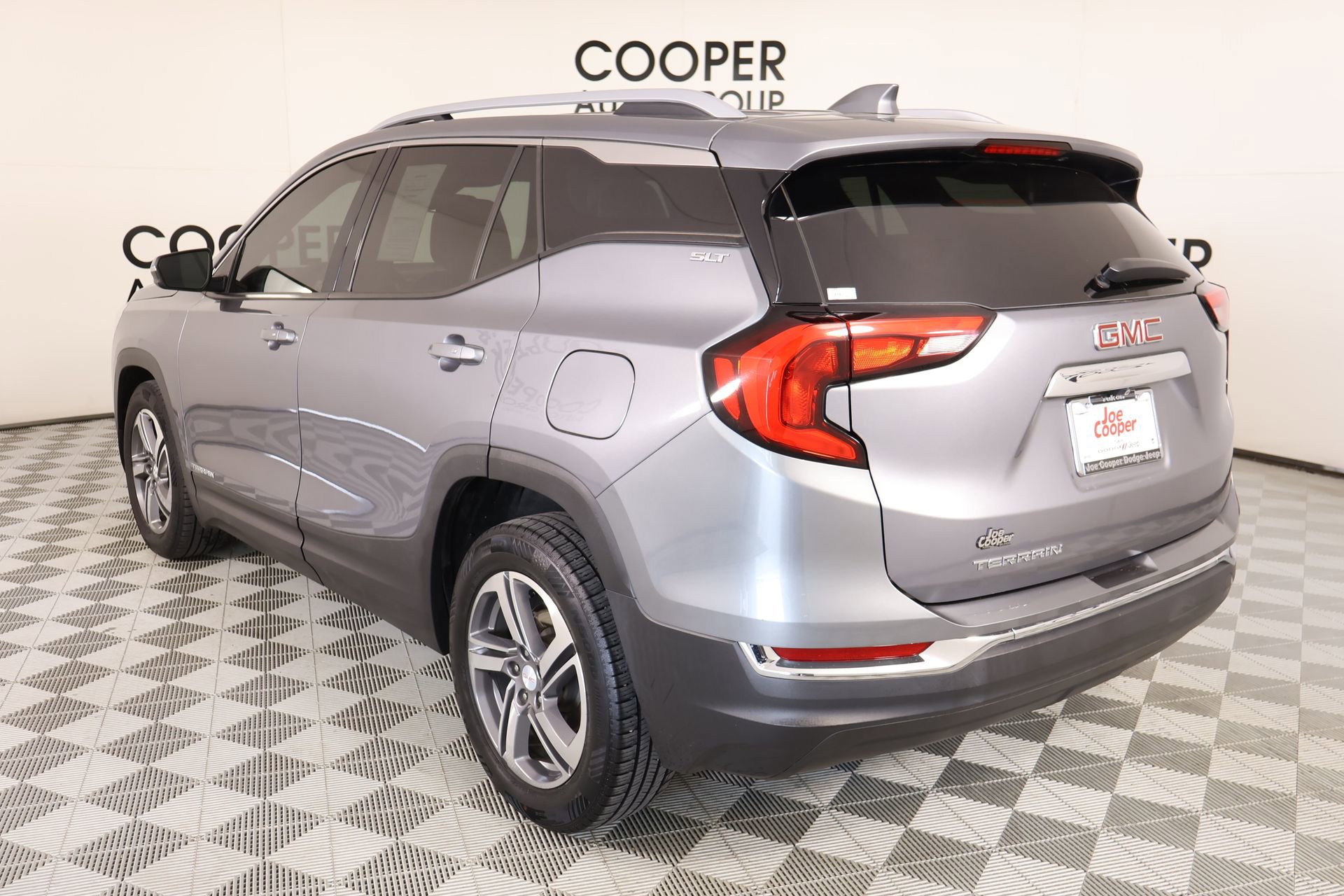 Used 2020 GMC Terrain SLT image 22