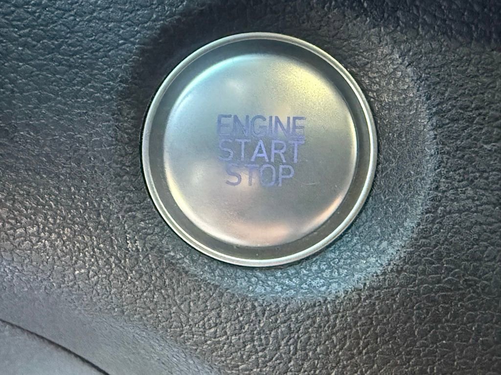 Used 2019 Hyundai Santa Fe Limited w/ Cargo Package image 19