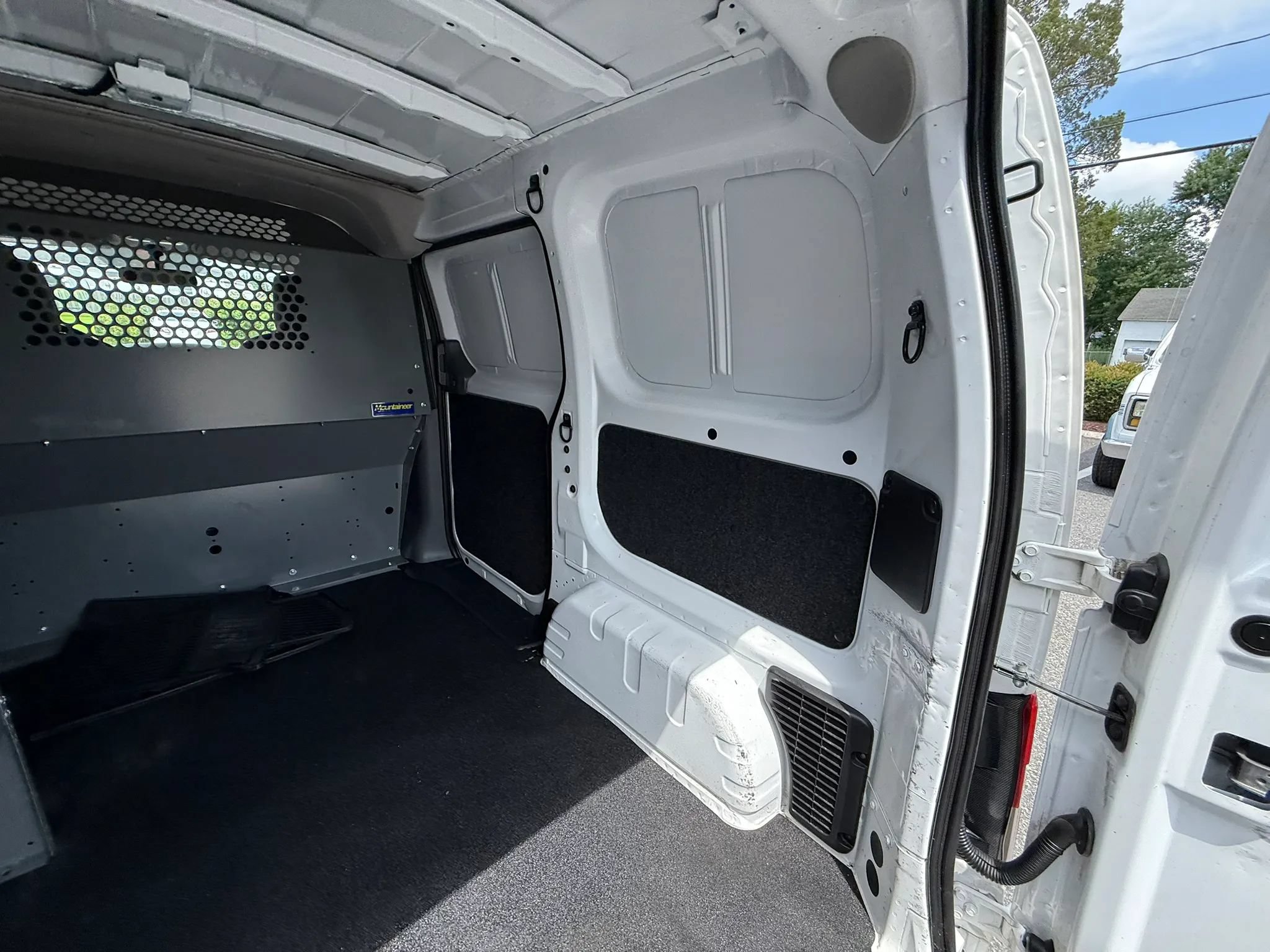 Used 2021 Nissan NV200 SV w/ Back Door Glass Package FWD image 28