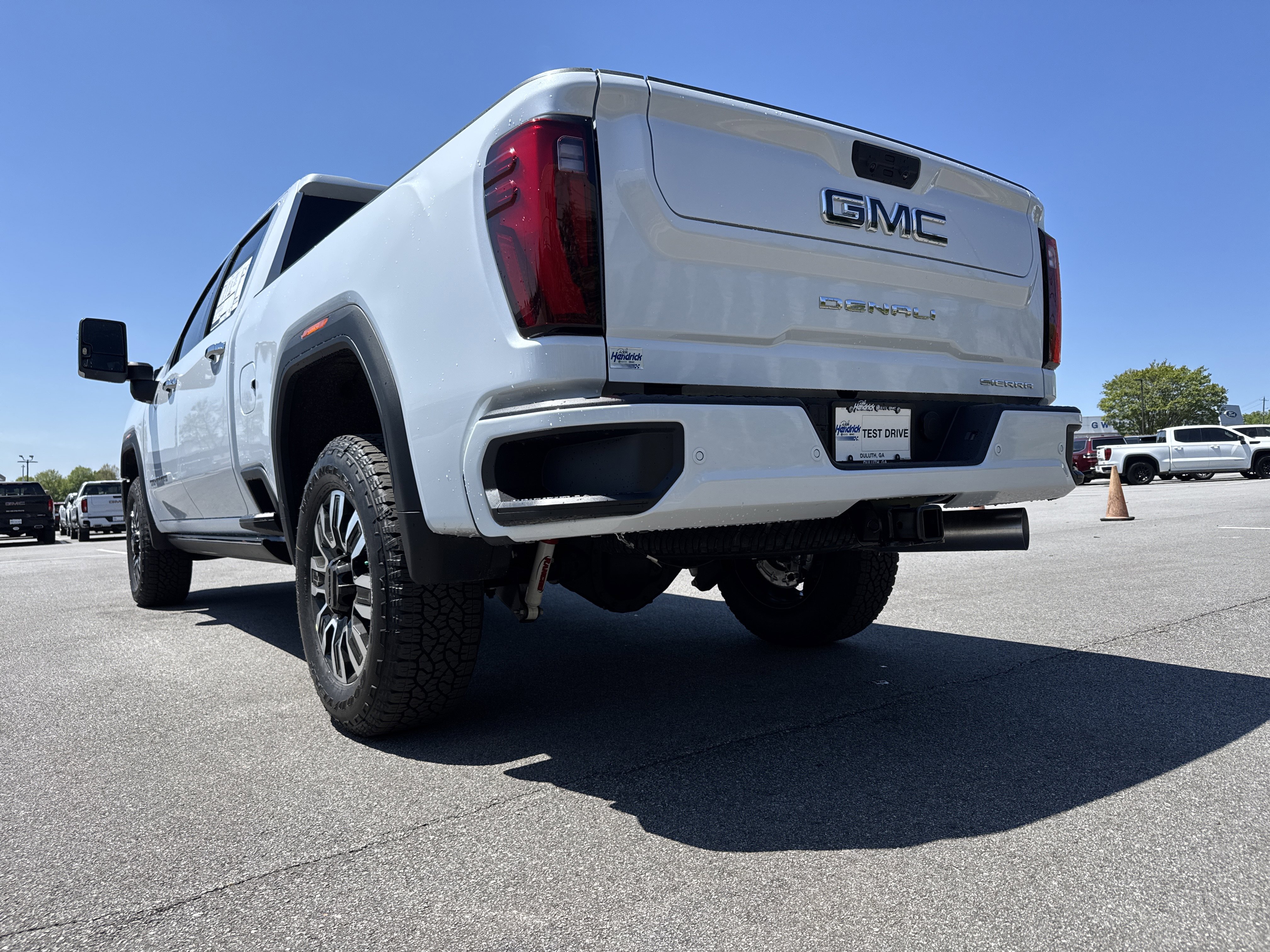 New 2026 GMC Sierra 2500 Denali Ultimate AWD/4WD image 8
