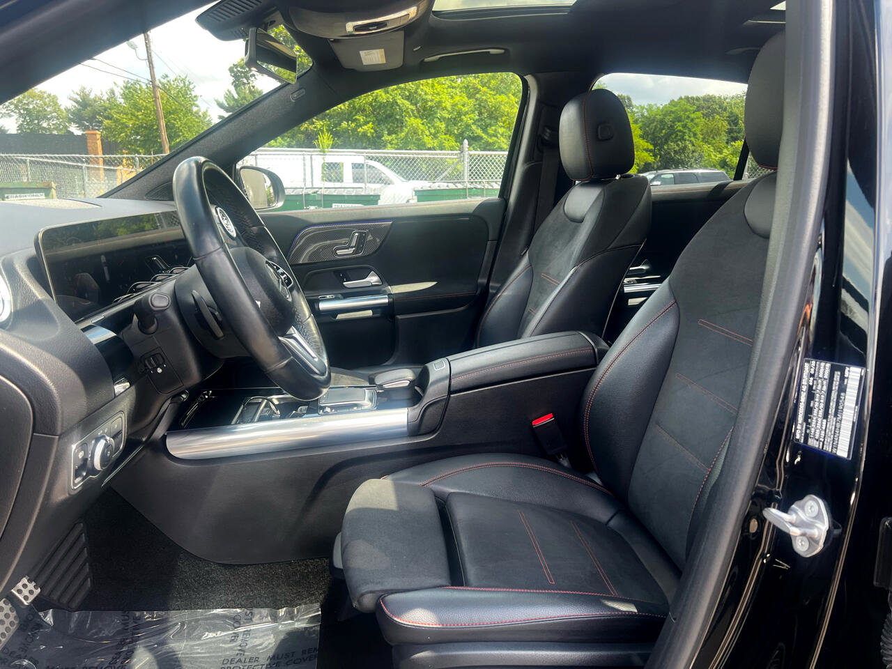 Used 2021 Mercedes-Benz GLA 250 4MATIC image 11