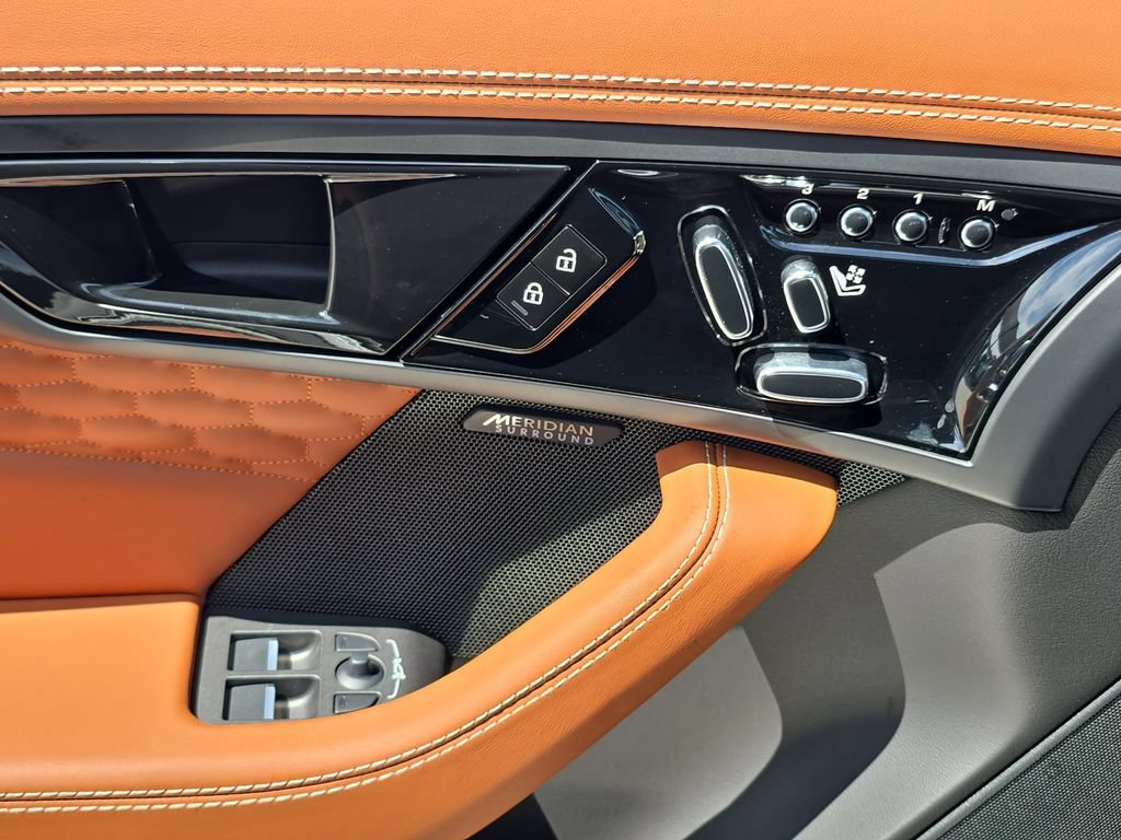 Certified 2024 Jaguar F-TYPE Coupe AWD image 26
