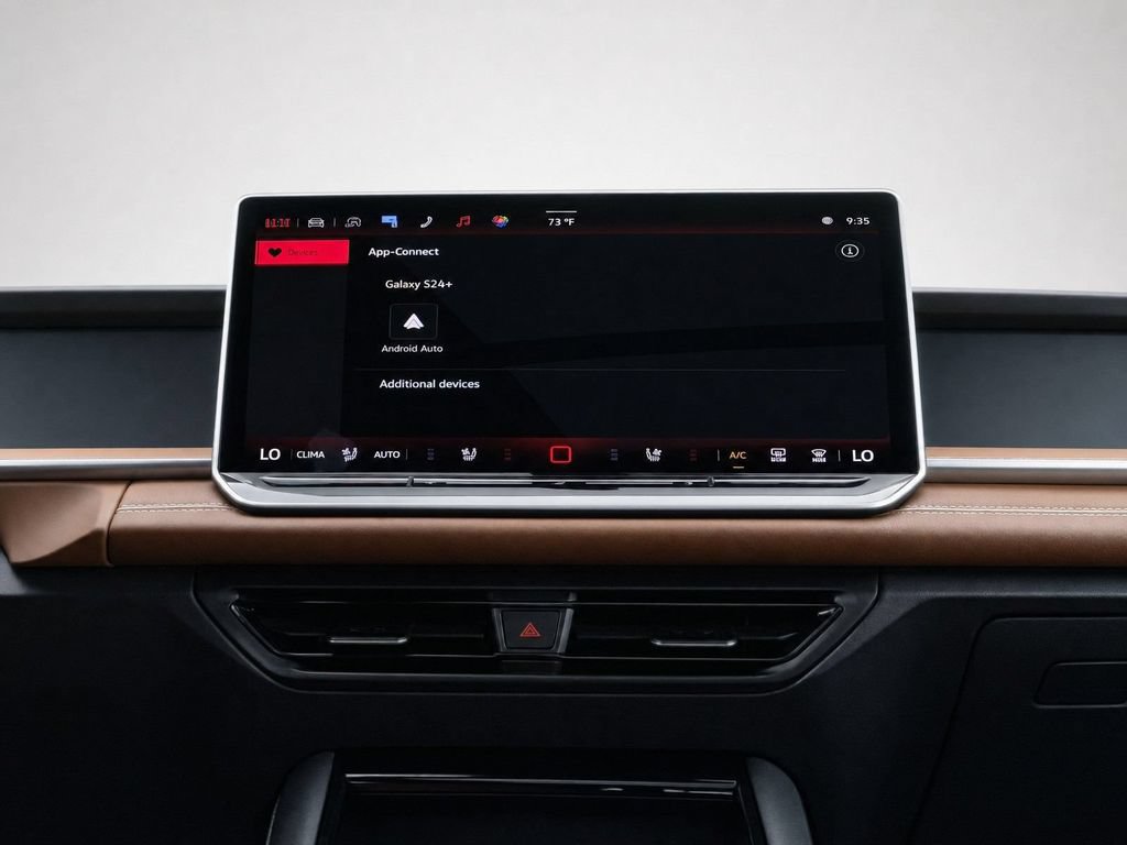 Certified 2025 Volkswagen Tiguan SEL R-Line AWD/4WD image 26