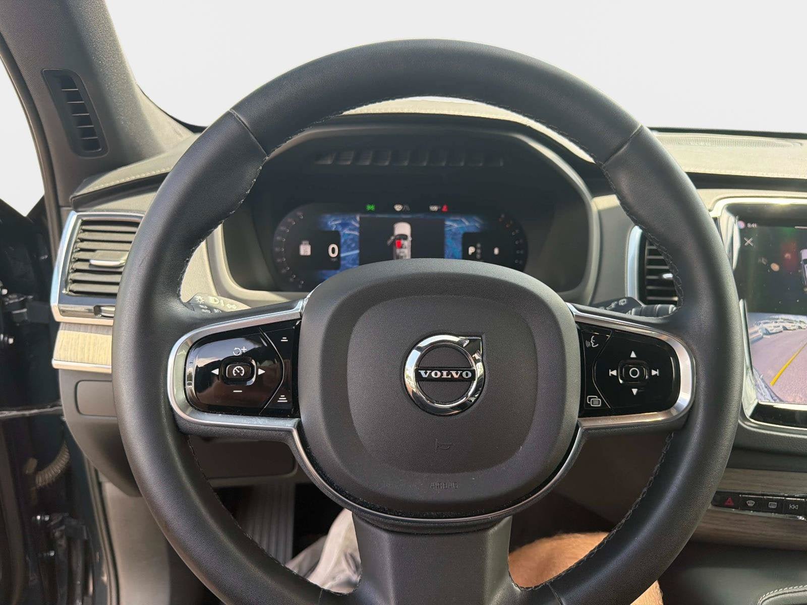 Used 2023 Volvo XC90 B6 Ultimate w/ Protection Package Premier AWD/4WD image 25