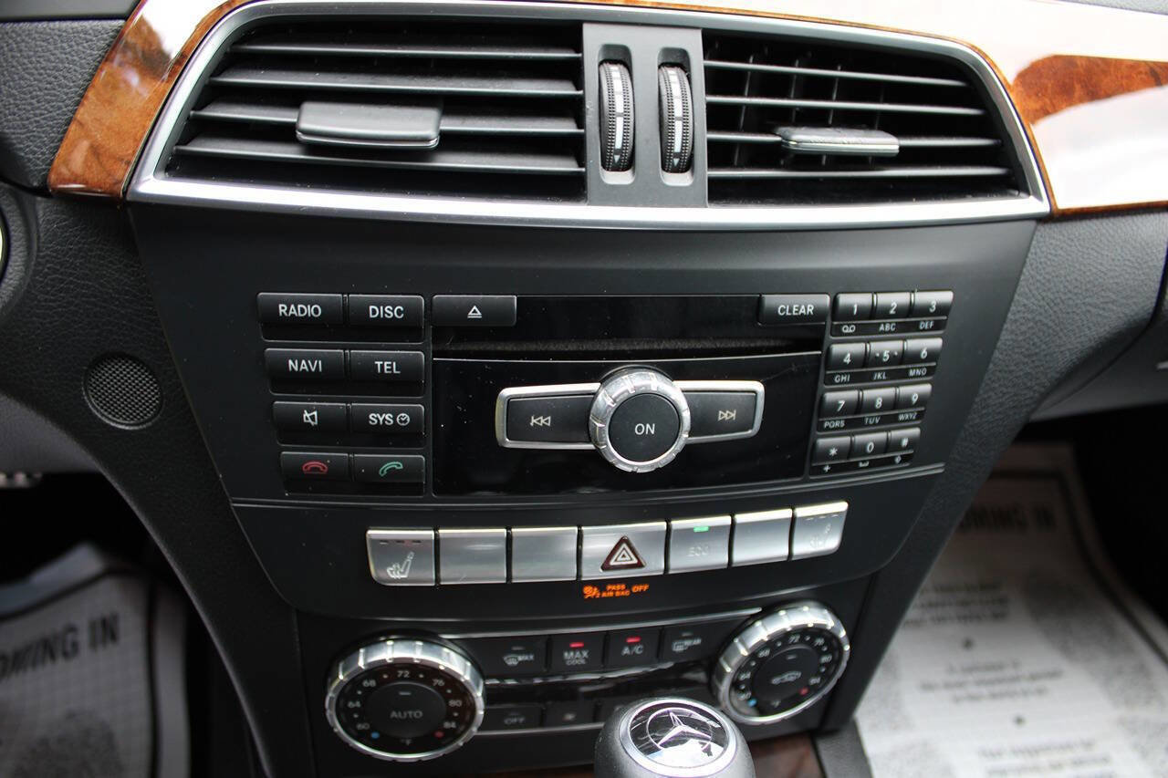 Used 2014 Mercedes-Benz C 300 4MATIC Sedan image 22