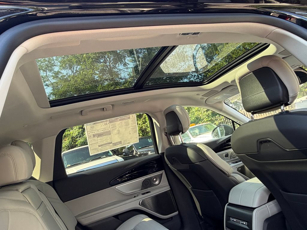 New 2026 Lincoln Nautilus Reserve AWD/4WD image 7