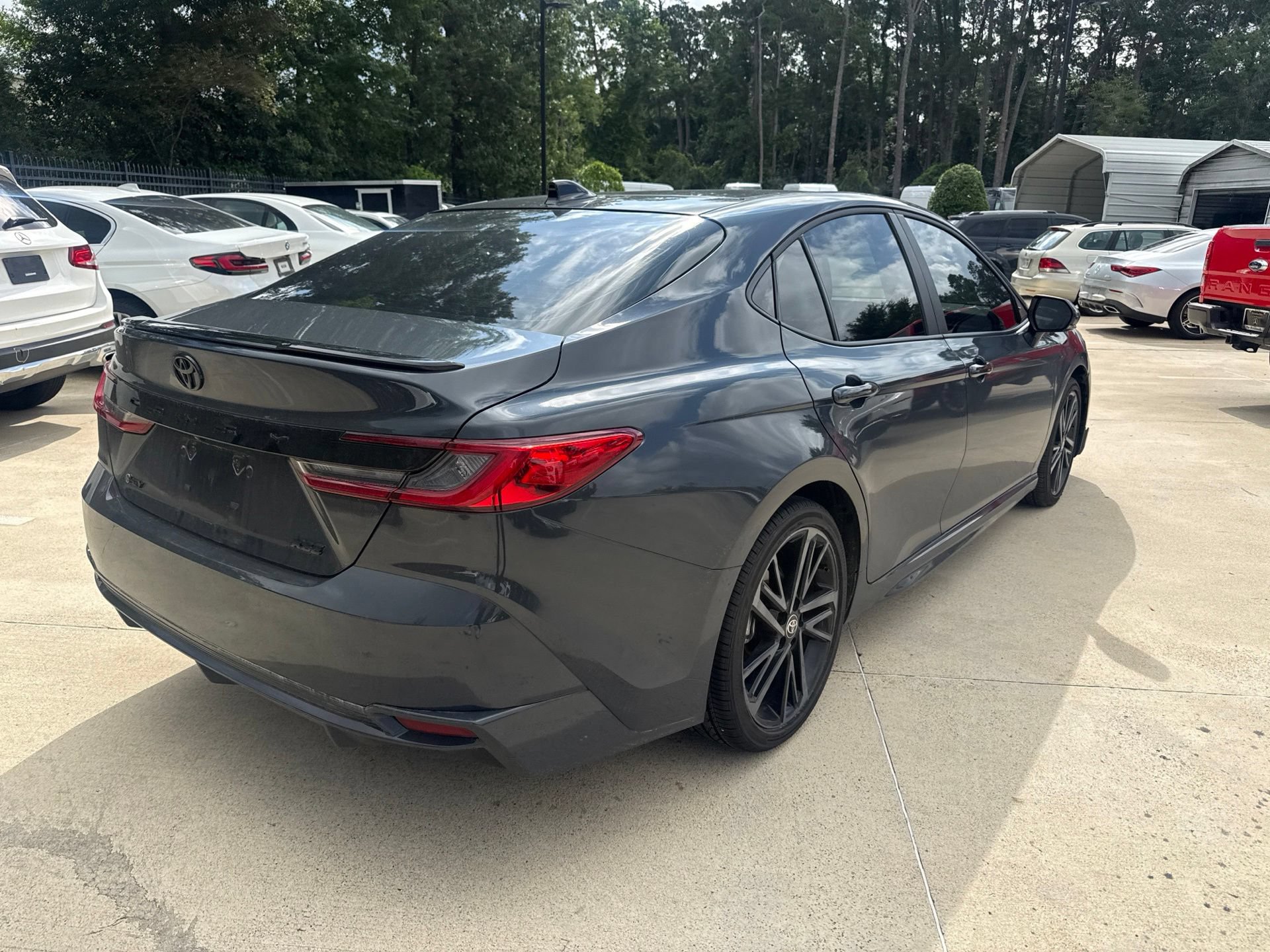 Used 2025 Toyota Camry XSE FWD image 4