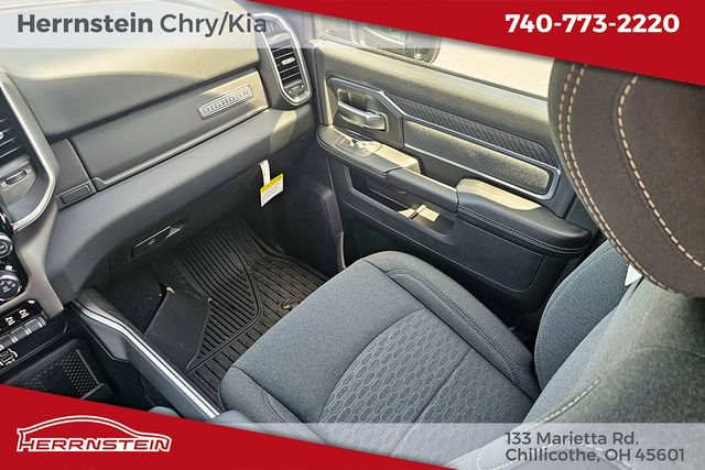 New 2026 RAM 2500 Big Horn AWD/4WD image 16