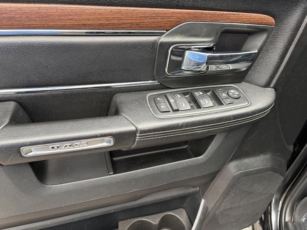 Used 2017 RAM 1500 Laramie image 20