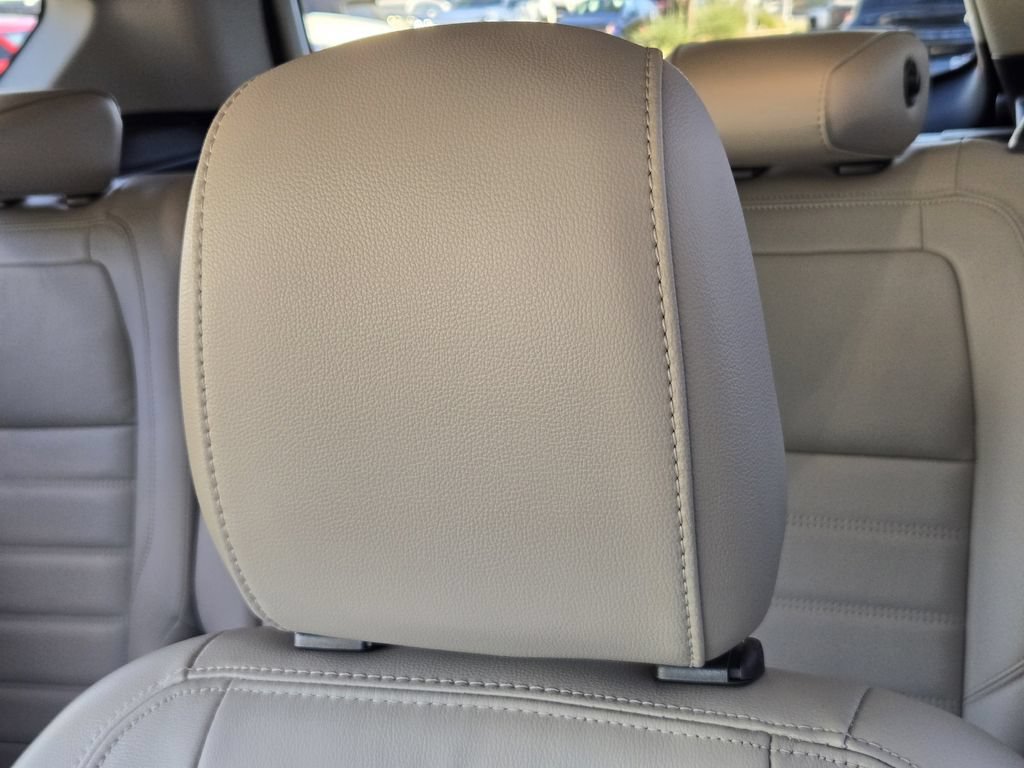 Used 2019 Ford Escape Titanium FWD image 21