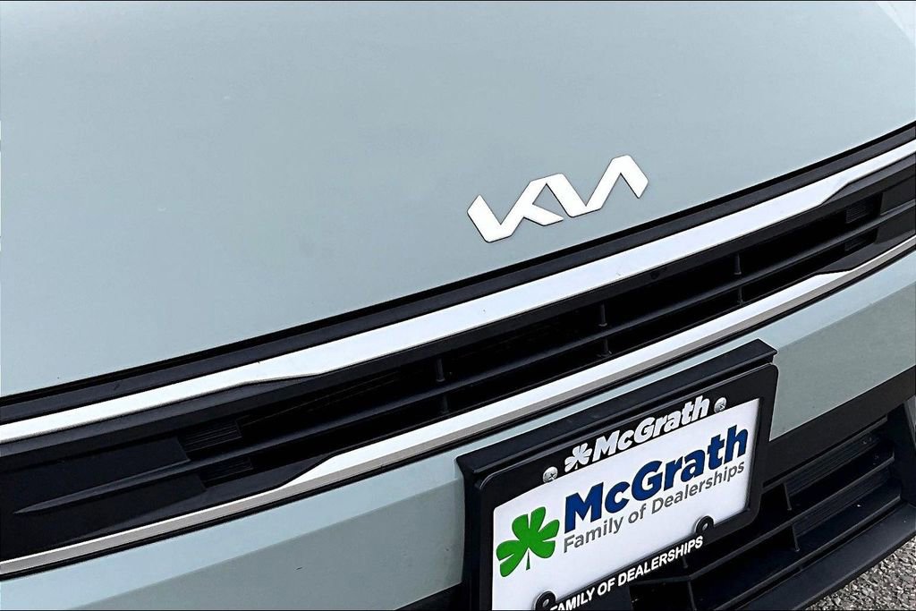 Used 2025 Kia K4 LXS image 30