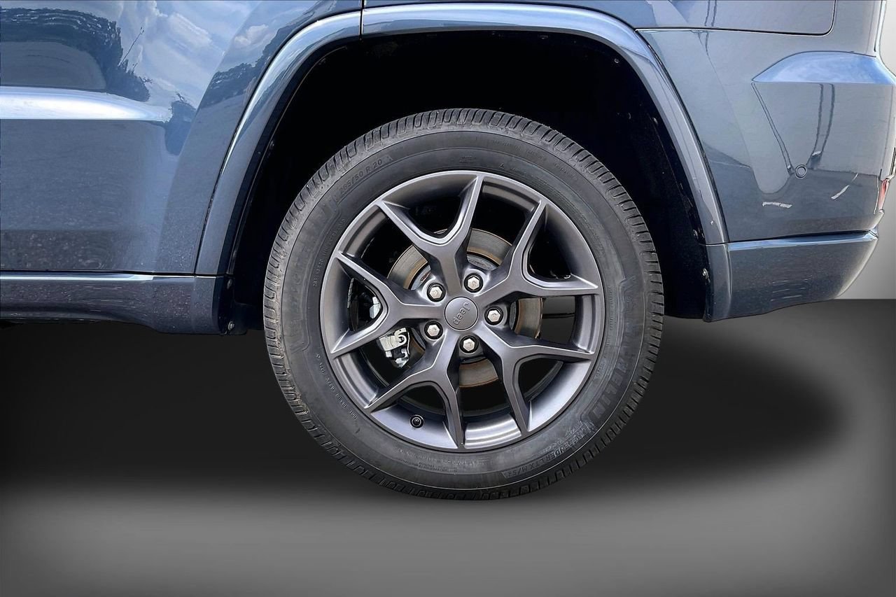 Certified 2021 Jeep Grand Cherokee Limited w/ Quick Order Package 28K 80th AWD/4WD image 36
