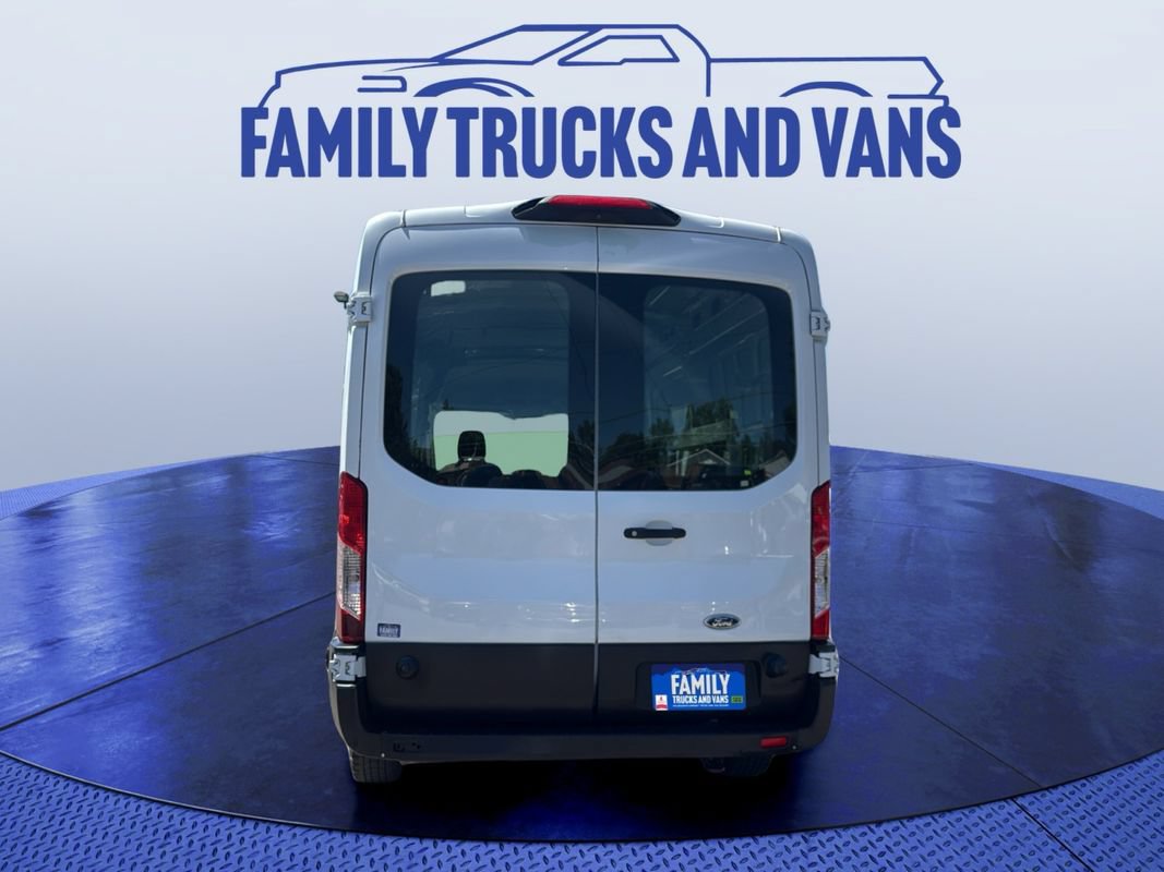 Used 2019 Ford Transit 250 148 Medium Roof RWD image 4