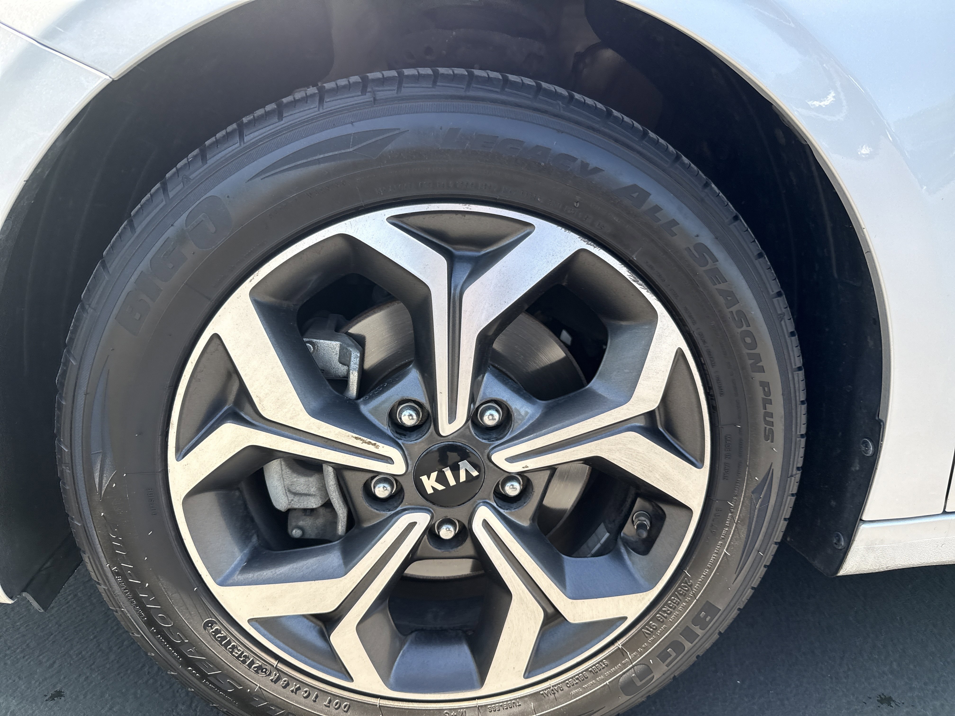 Used 2019 Kia Forte LXS FWD image 10