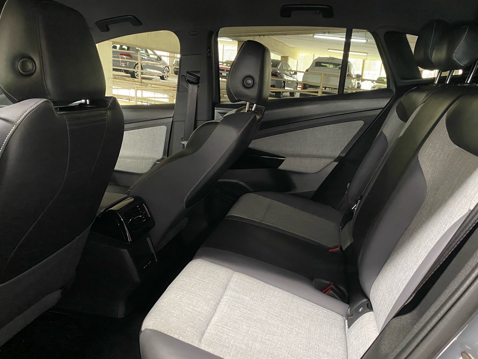 Used 2023 Volkswagen ID.4 Pro RWD image 18