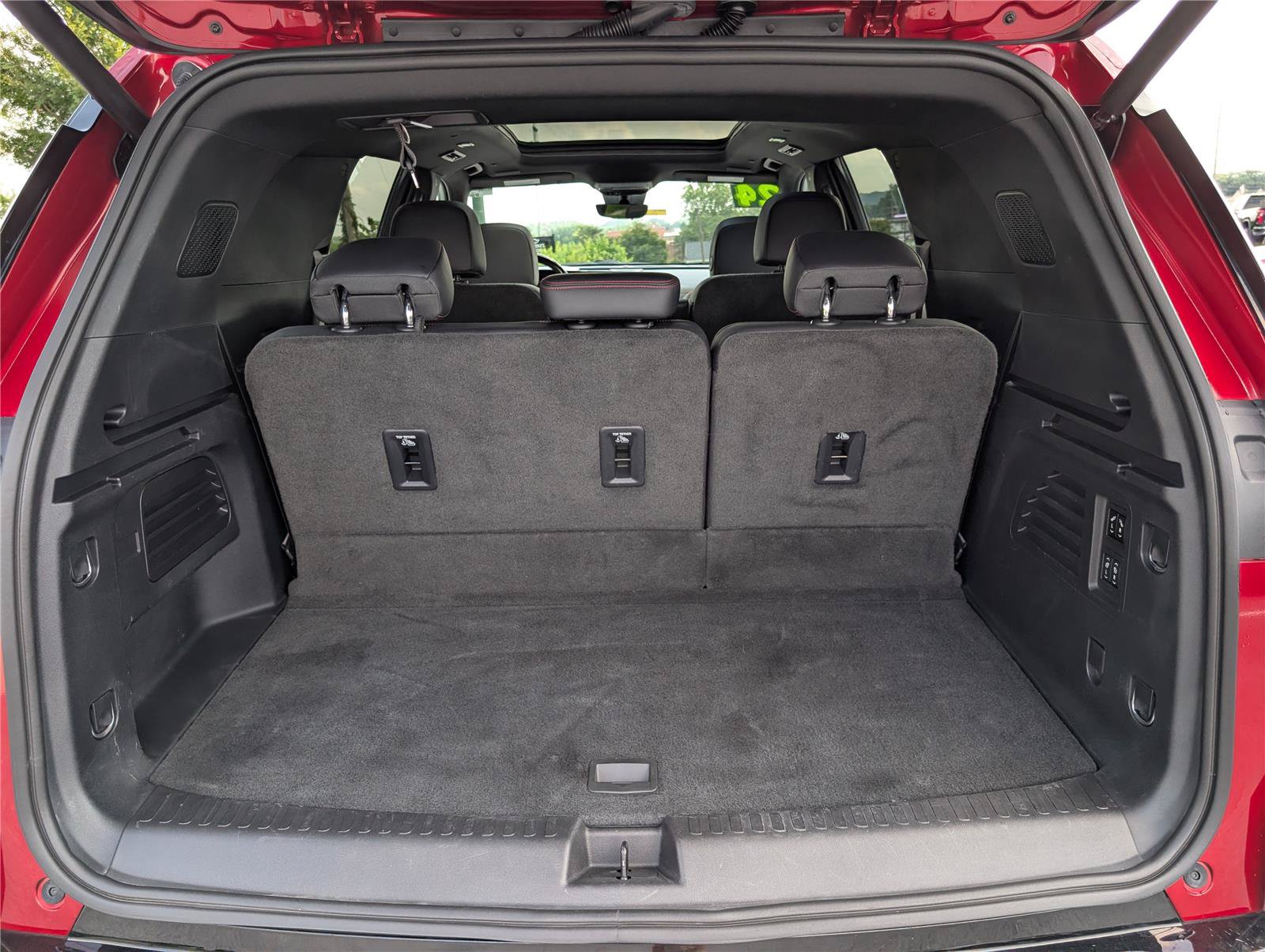 Used 2024 Chevrolet Traverse RS w/ LPO, Floor Liner Package AWD/4WD image 14
