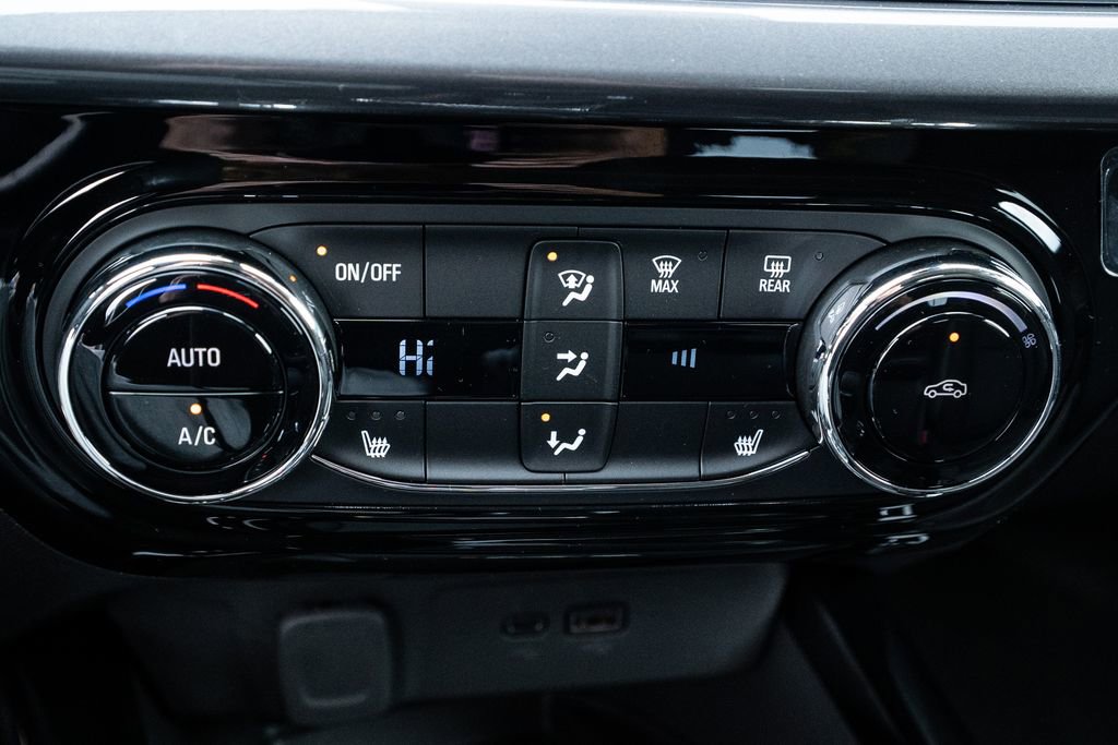 New 2026 Chevrolet Trax ACTIV w/ Sunroof Package image 28