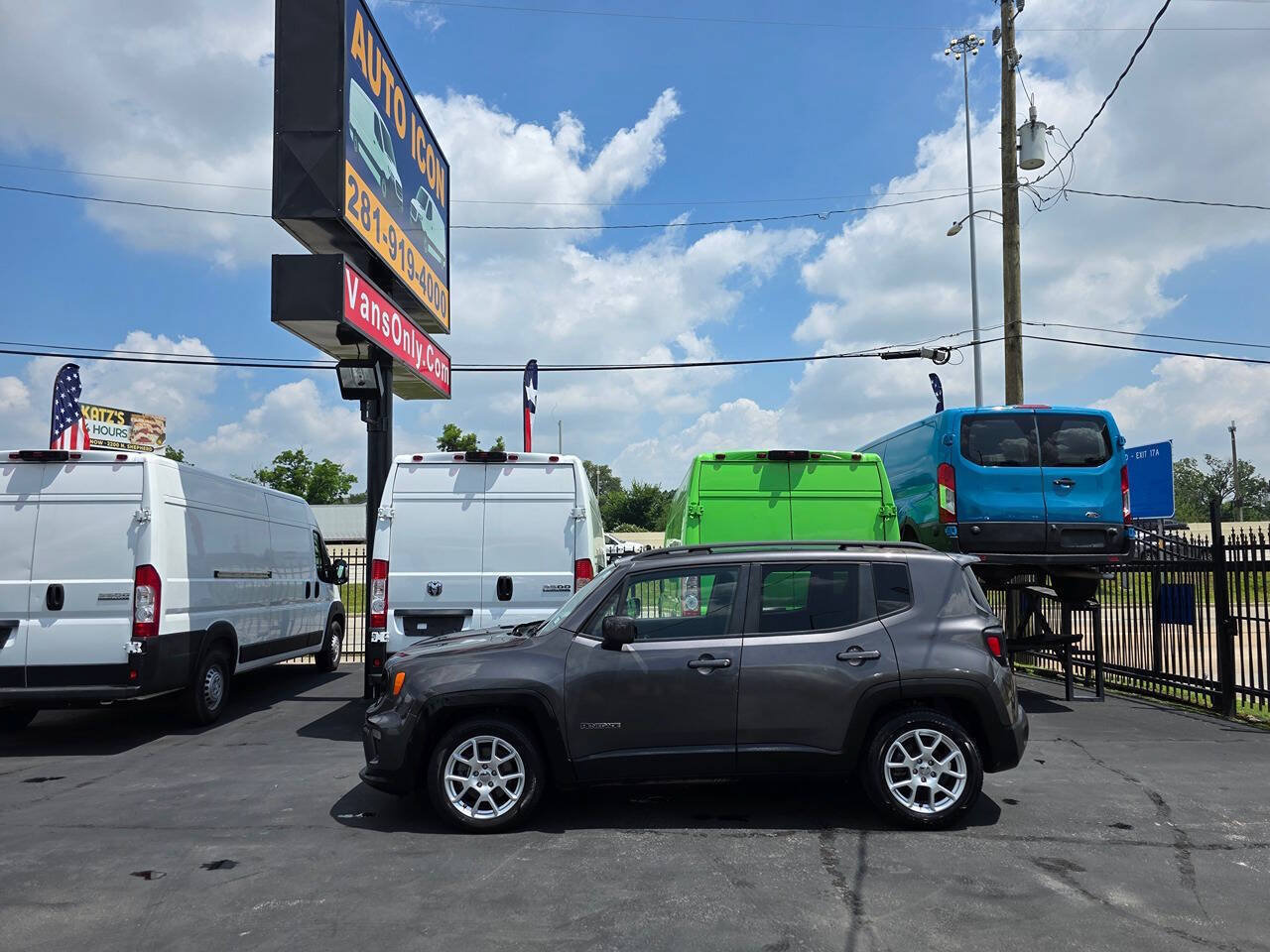 Used 2020 Jeep Renegade Latitude FWD image 4