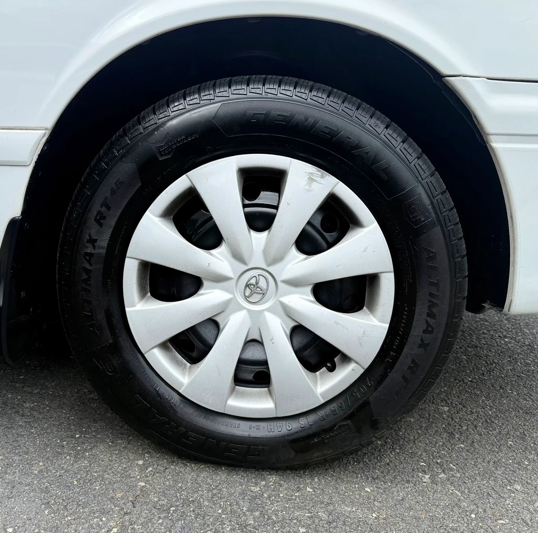 Used 2001 Toyota Camry CE FWD image 38