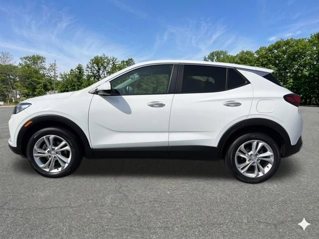 Used 2023 Buick Encore GX Preferred w/ Cold Weather Comfort Package AWD/4WD image 5