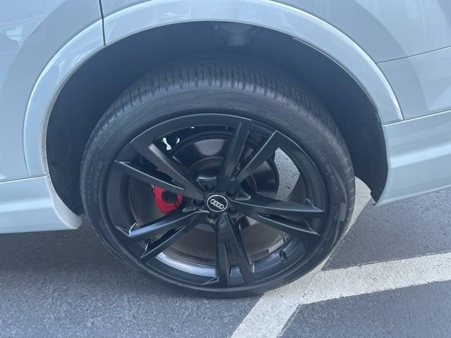 Used 2019 Audi Q7 3.0T Prestige w/ Prestige Package image 3