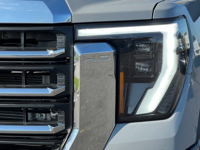 Used 2025 GMC Sierra 3500 SLE w/ SLE Value Package AWD/4WD image 40