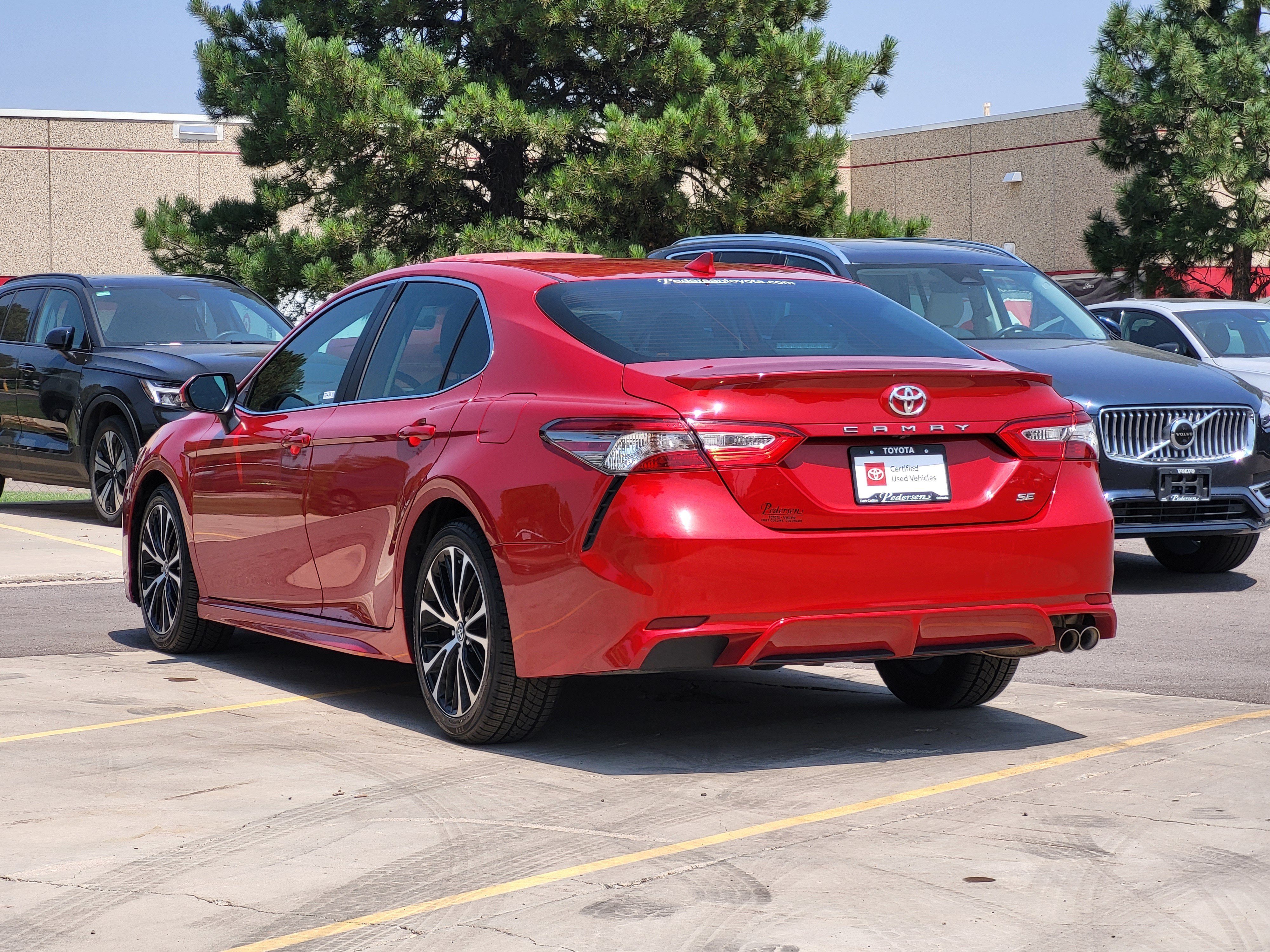 Certified 2019 Toyota Camry SE w/ Convenience Package FWD image 3