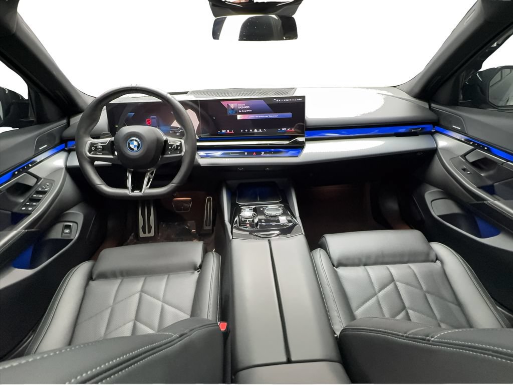 Used 2024 BMW i5 eDrive40i w/ Executive Package RWD image 35