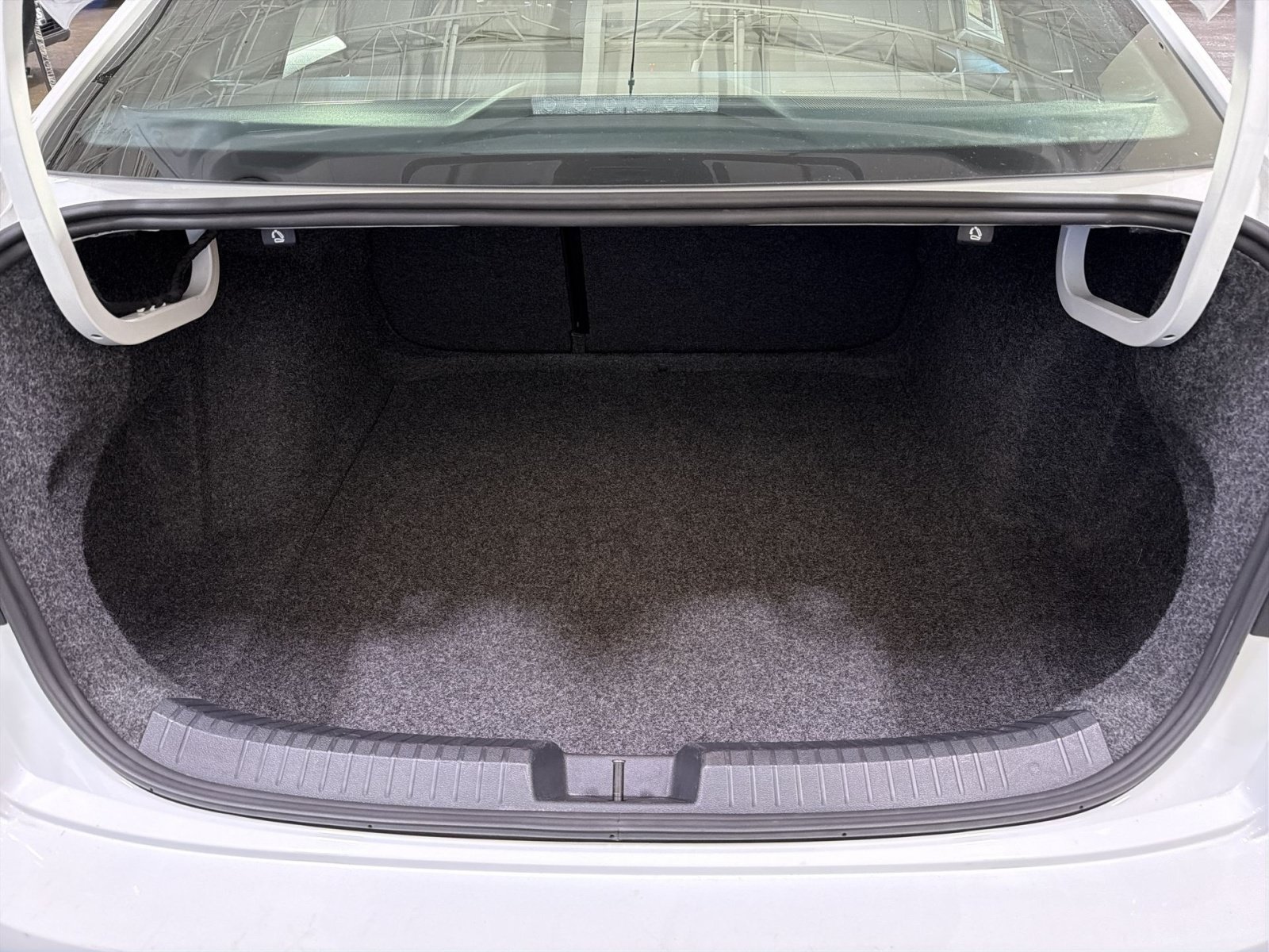 Used 2025 Volkswagen Jetta Sport FWD image 28