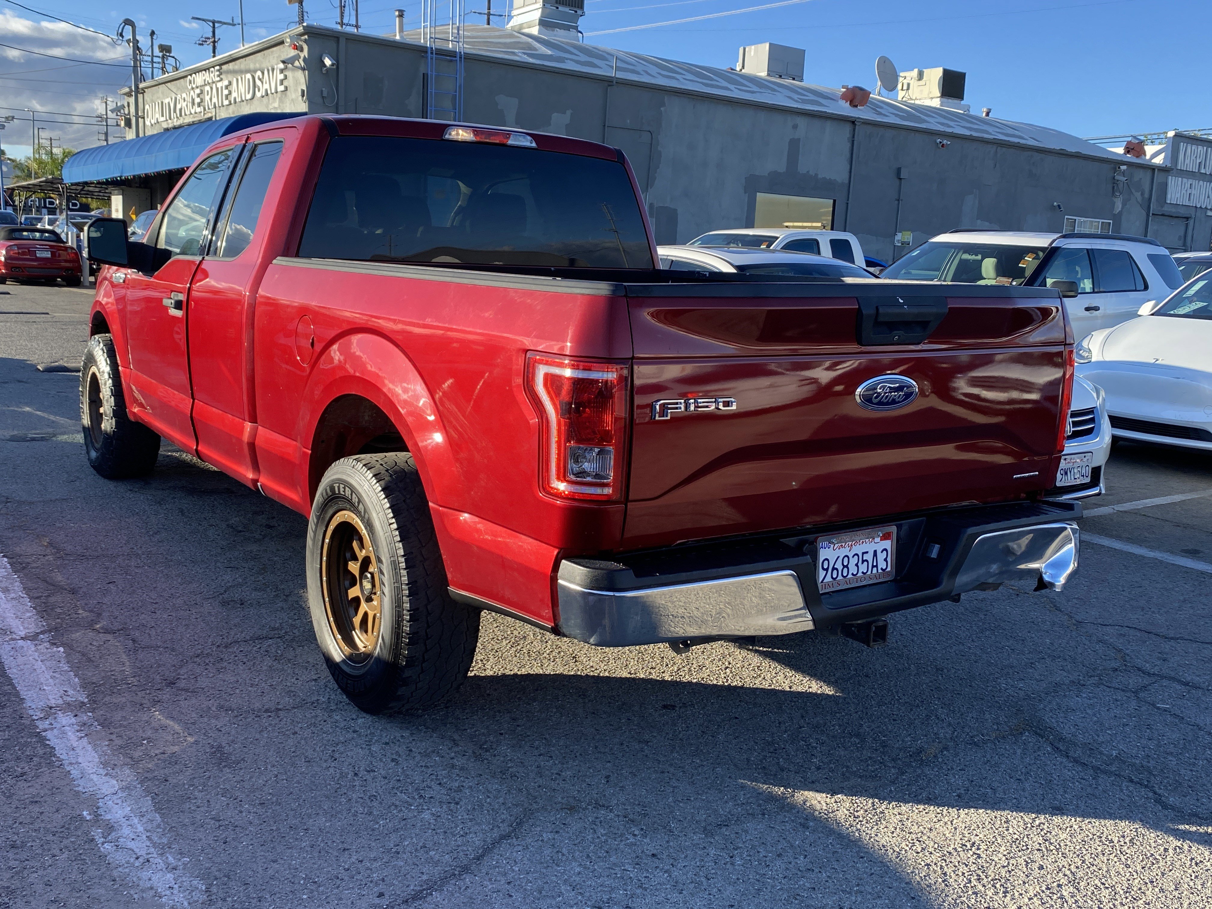 Used 2015 Ford F150 XLT w/ Equipment Group 301A Mid image 7
