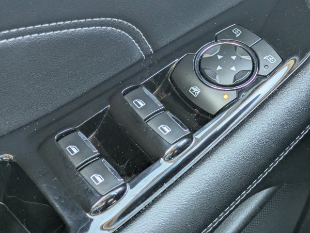 Certified 2018 Ford Edge Titanium w/ Ford Safe & Smart Package FWD image 24