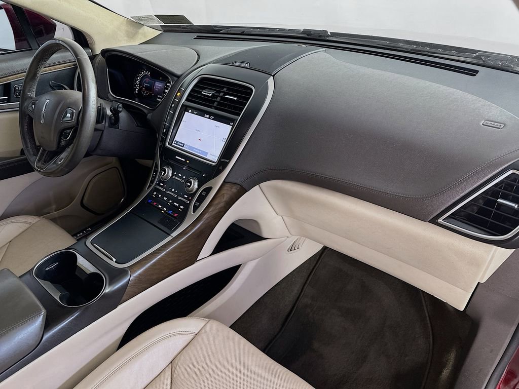 Used 2016 Lincoln MKX Reserve FWD image 32