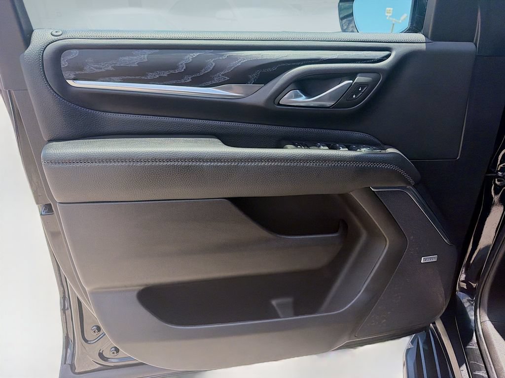 Used 2023 GMC Yukon Denali AWD/4WD image 19
