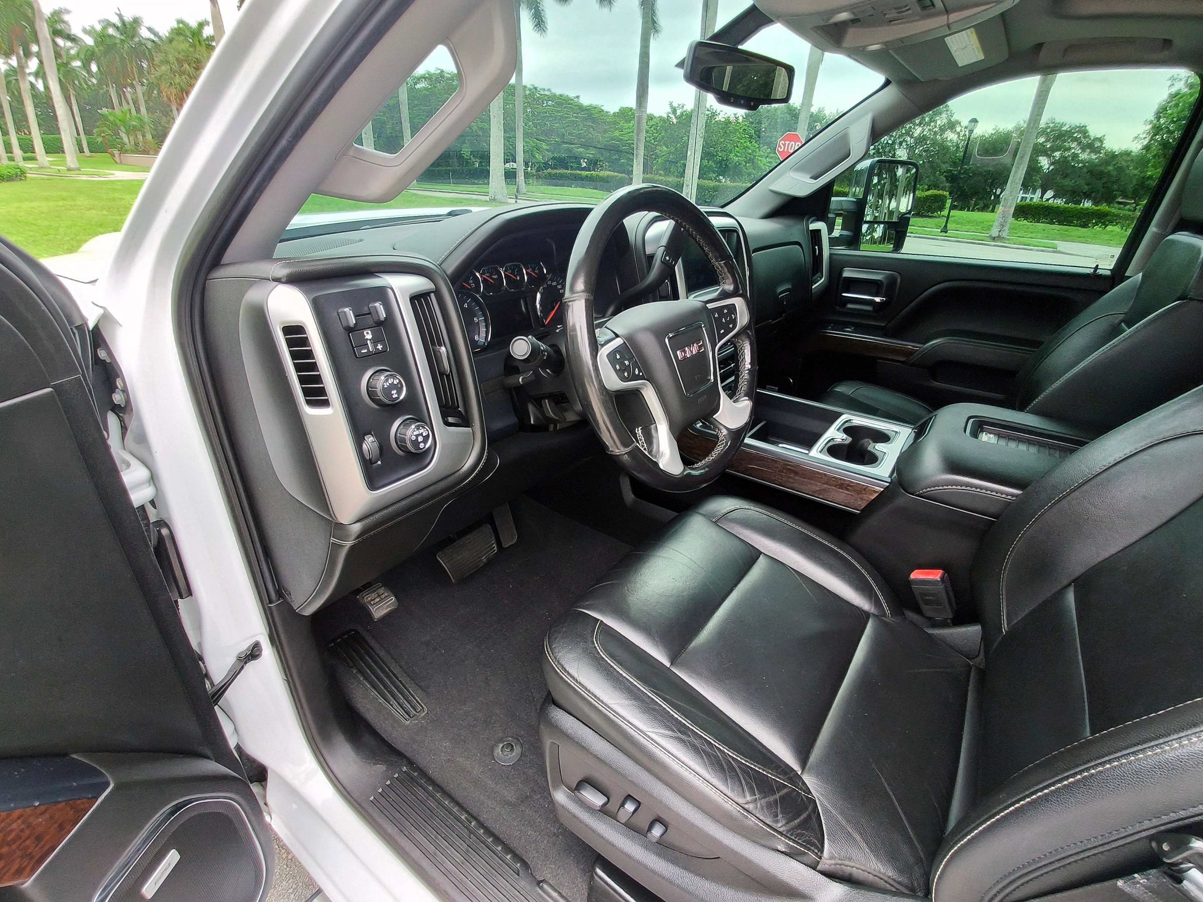 Used 2019 GMC Sierra 2500 SLT AWD/4WD image 6