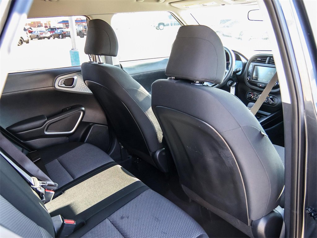 Used 2024 Kia Soul LX w/ Option Group 015 image 17
