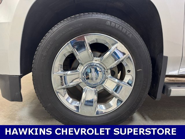 Used 2017 Chevrolet Suburban LT w/ LT Signature Package image 43