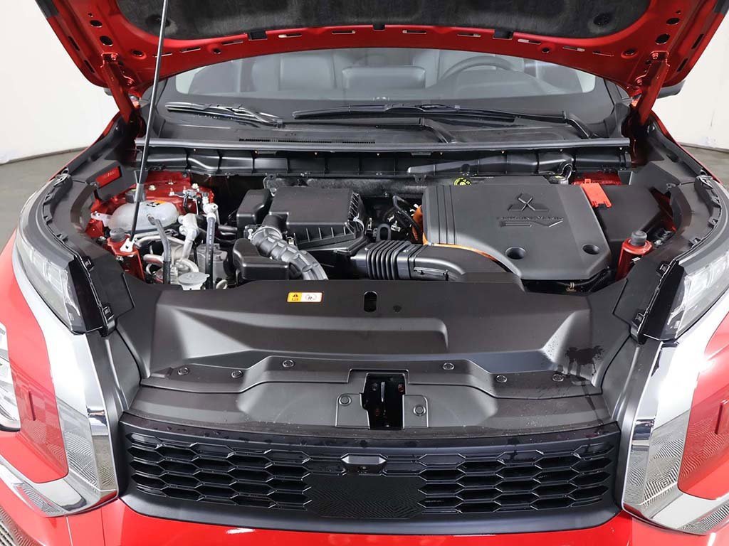 New 2025 Mitsubishi Outlander SEL image 23