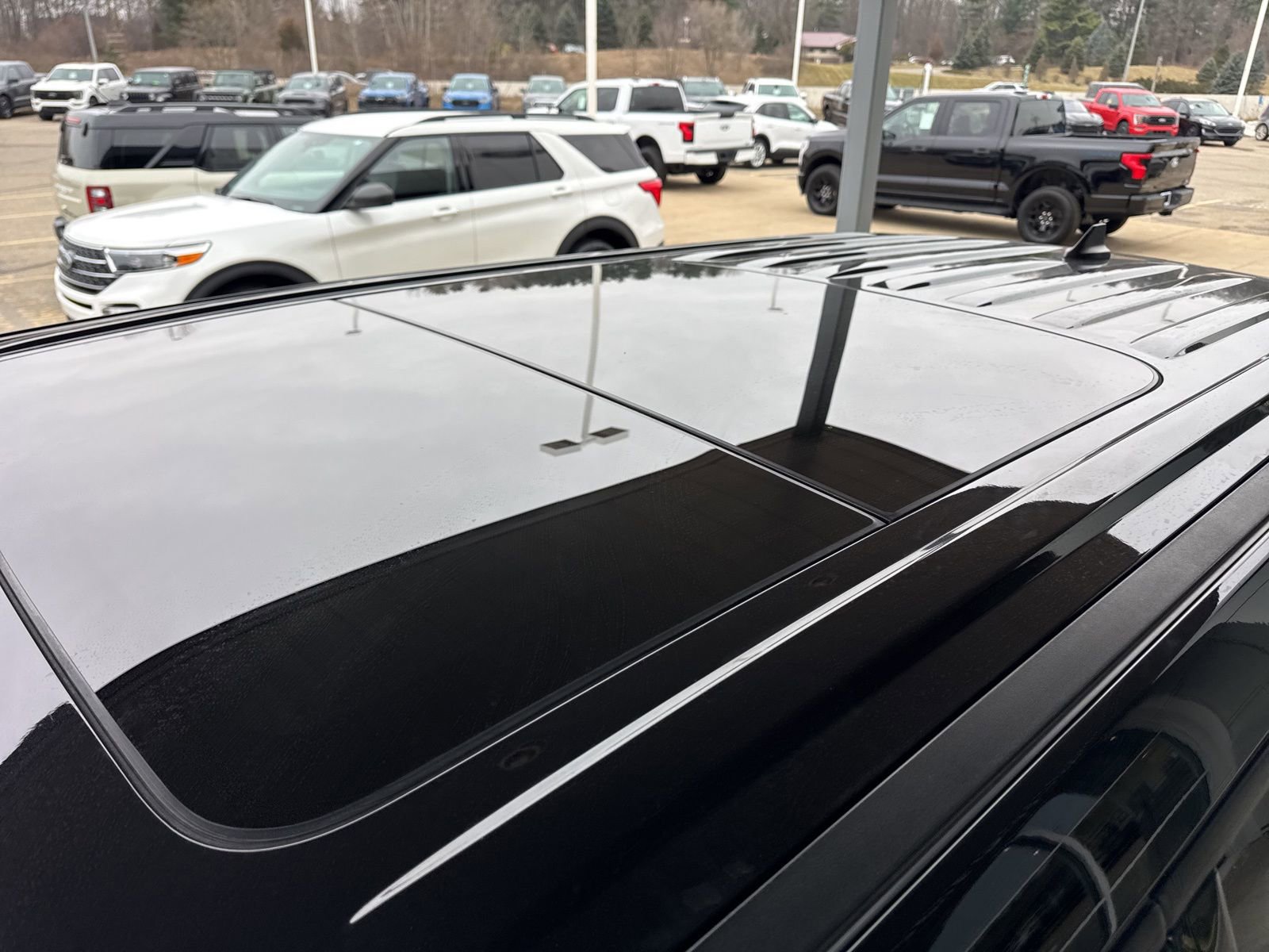 Certified 2022 Ford Explorer ST w/ Equipment Group 401A image 18