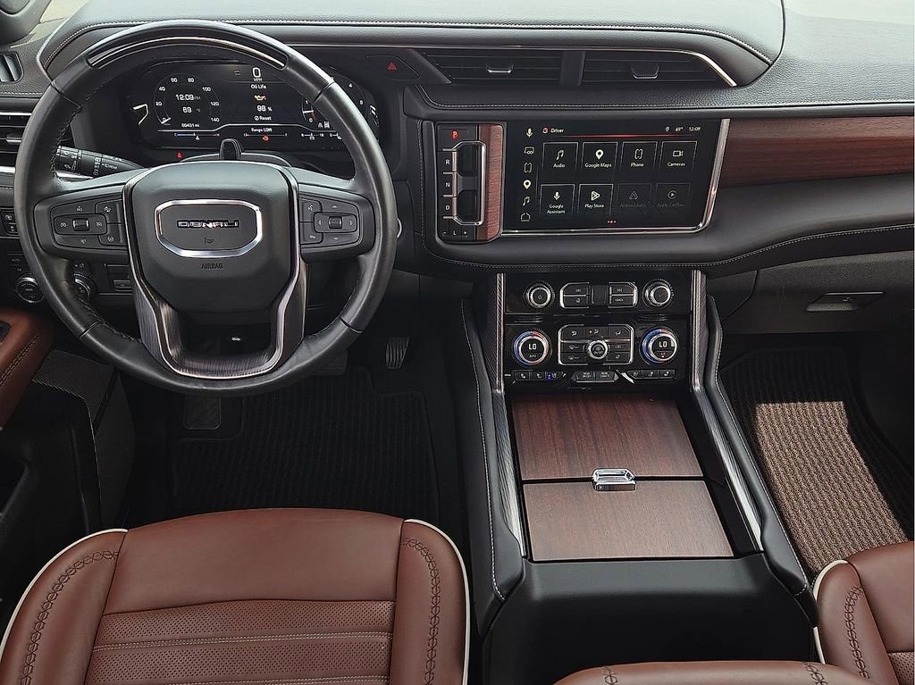 Used 2023 GMC Yukon Denali Ultimate AWD/4WD image 12