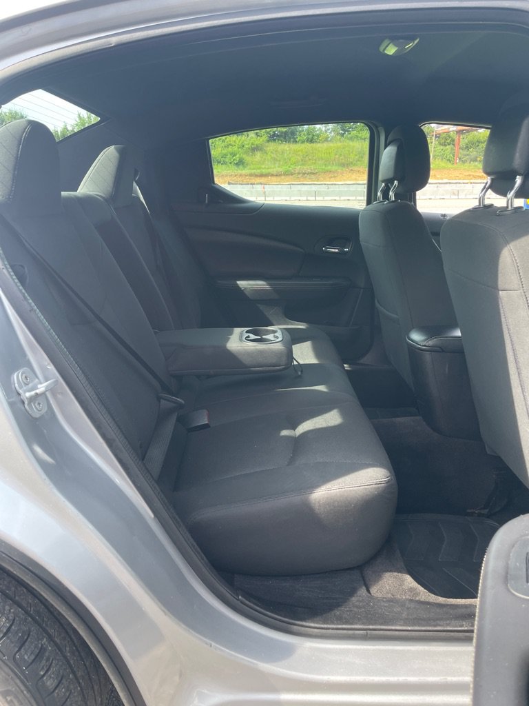 Used 2013 Dodge Avenger SE FWD image 19