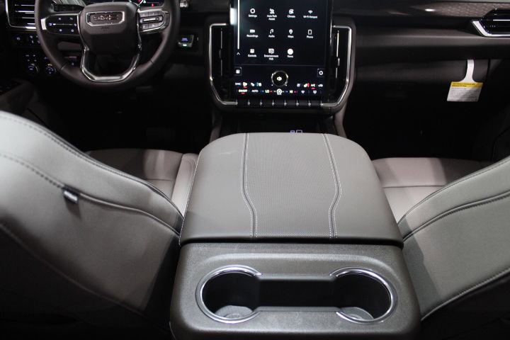 New 2026 GMC Yukon XL Elevation image 34