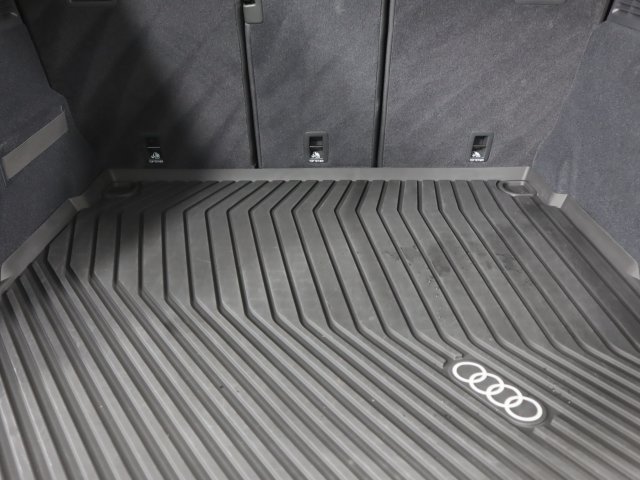 Used 2025 Audi Q5 Premium Plus AWD/4WD image 25