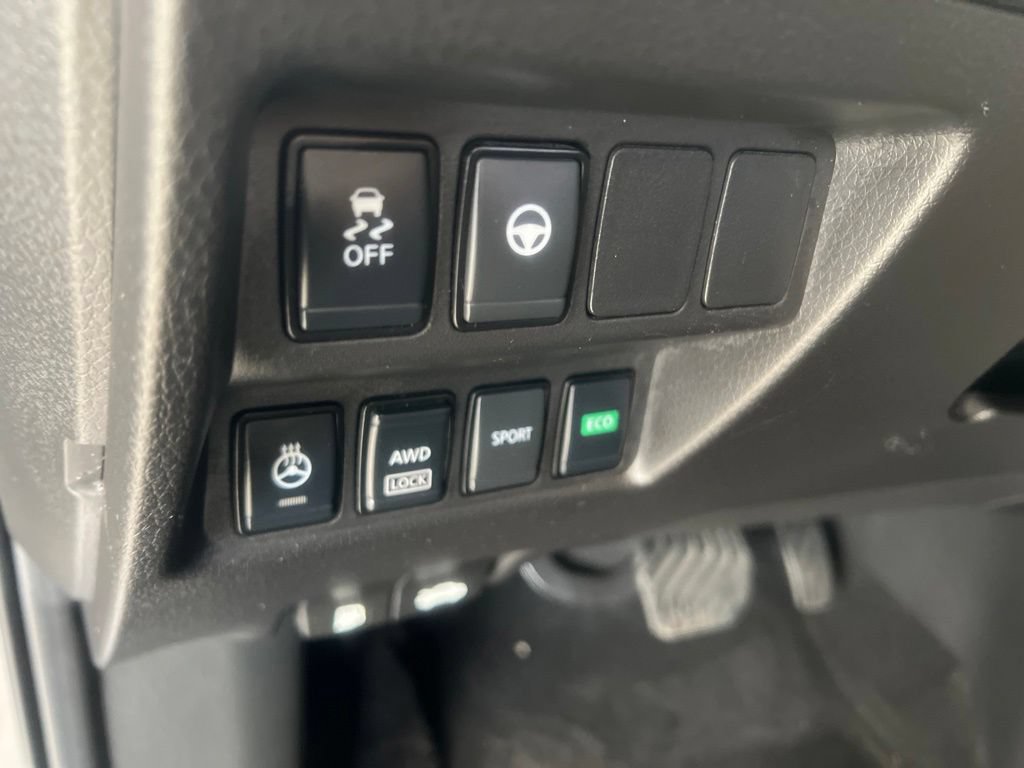 Certified 2022 Nissan Rogue Sport SL AWD/4WD image 52
