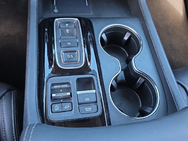 Certified 2024 Honda Pilot Touring image 25