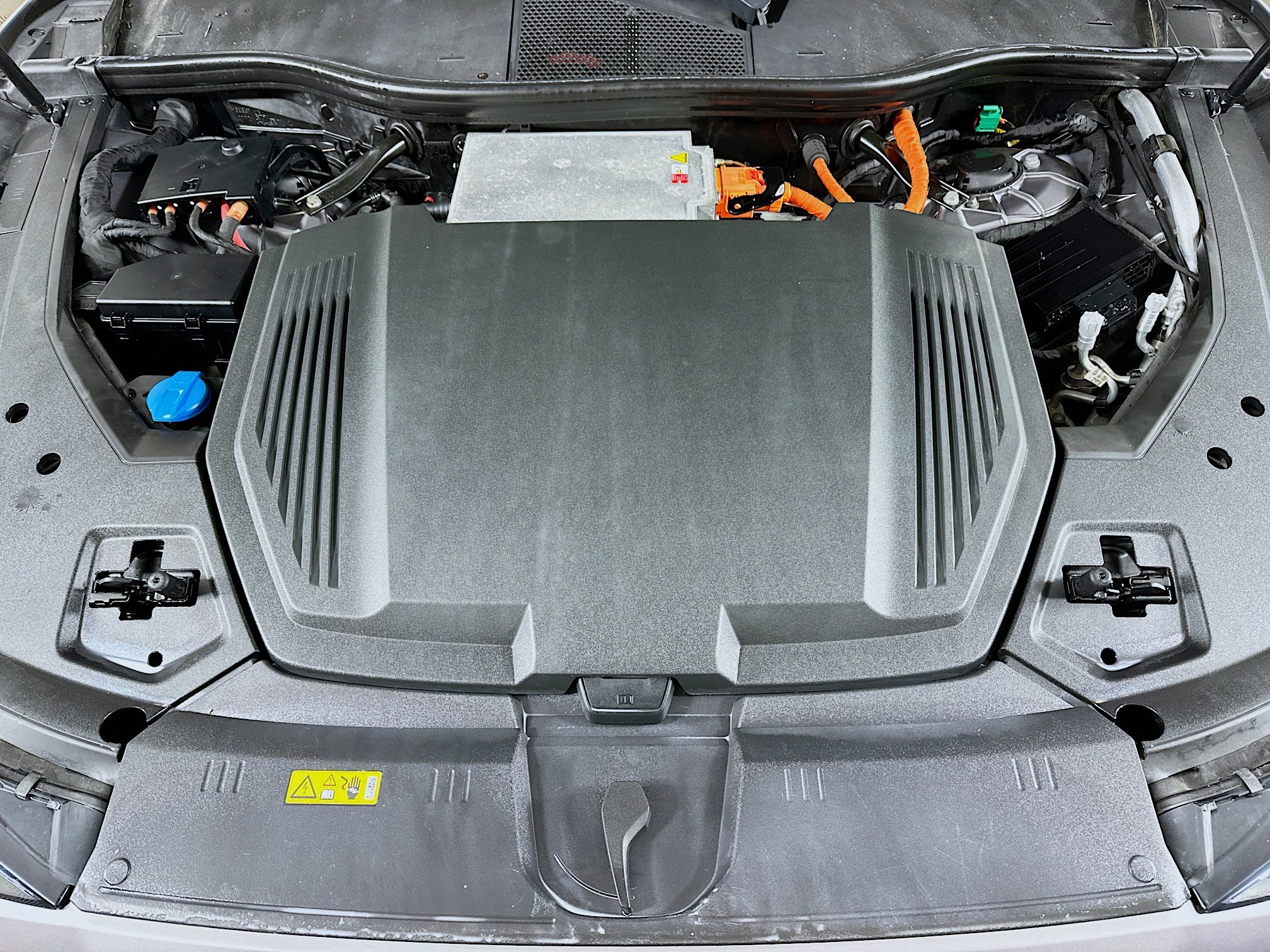 Used 2019 Audi e-tron Prestige w/ Prestige Package image 30