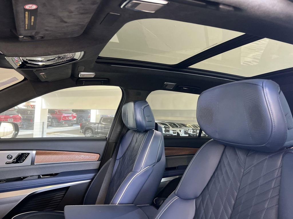New 2026 Cadillac Vistiq Premium Luxury image 26