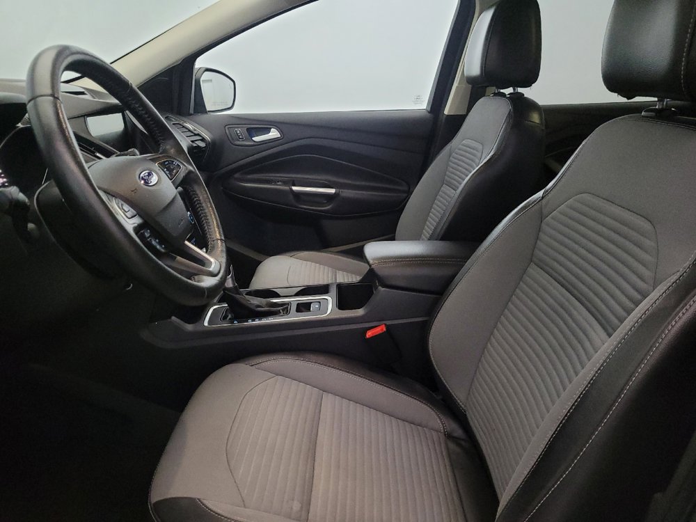 Used 2017 Ford Escape Titanium image 17